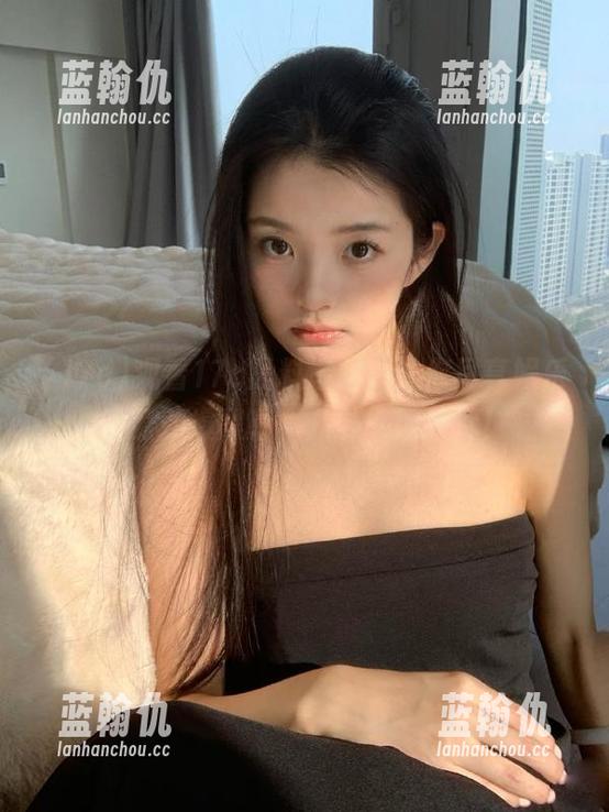 观看17c黑料爆料，让你尽享娱乐圈最劲爆黑幕，八卦一网打尽！