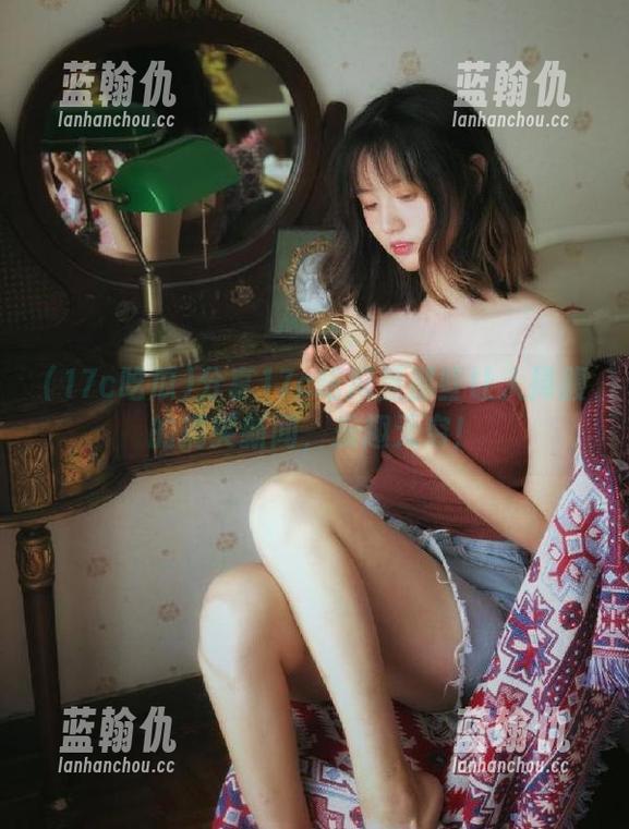 分享17c吃瓜里那些让人捧腹的搞笑新闻，乐趣无穷！