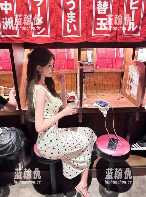 17吃瓜app登录后爆料黑料蘑菇精彩内容分享