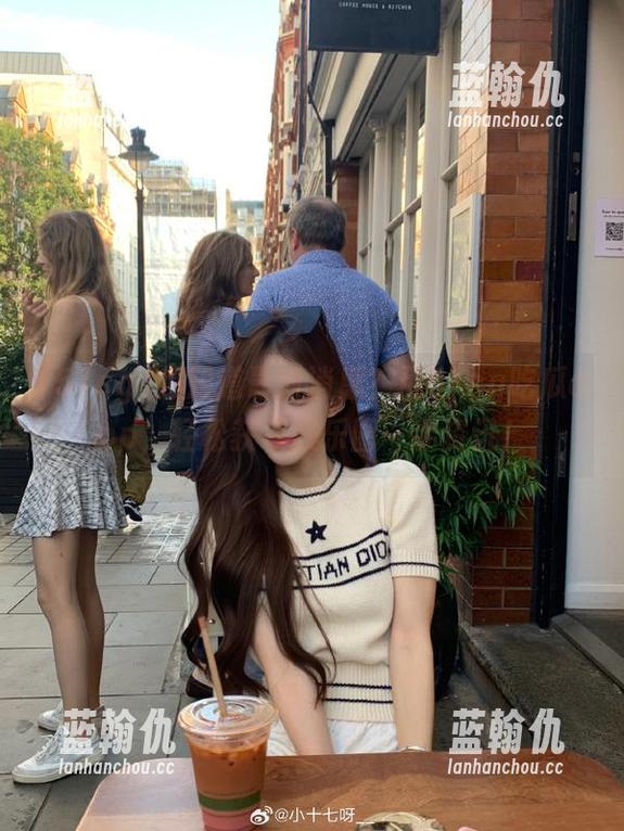 51cg 想知道最新消息?用51cg吃瓜app,轻松获取娱乐圈一手资讯!