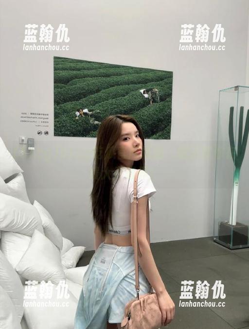 51cg吃瓜官网揭秘，妹子带你在线大开眼界！