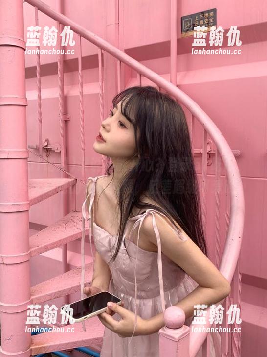 谁说不能开心？登录51吃瓜，今天必吃的大瓜视频，反差超级可爱哟！