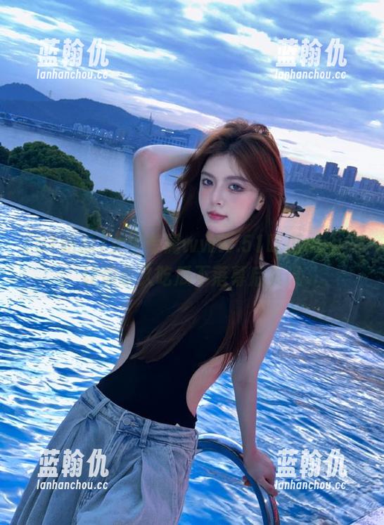 女生专属www.51吃瓜app，让你永久吃瓜不落幕后资讯