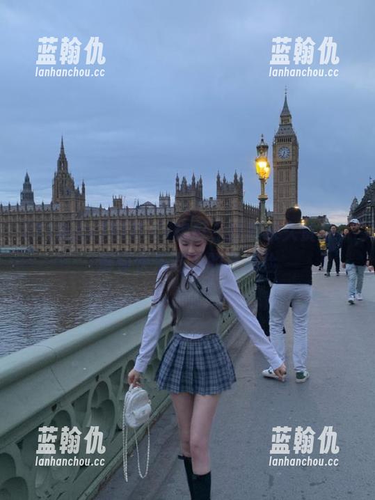 718.sx 718.sx吃瓜,分享永久资源,解锁快乐吃瓜的新体验