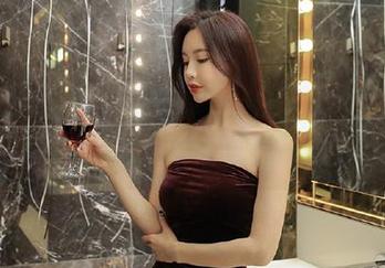 立即访问“heiliao.su”官网，首页呈现吃瓜趣闻与独家内幕网址