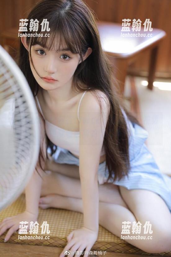 如何在t7wcc上收藏吃瓜视频，方便观看最新的热门事件？