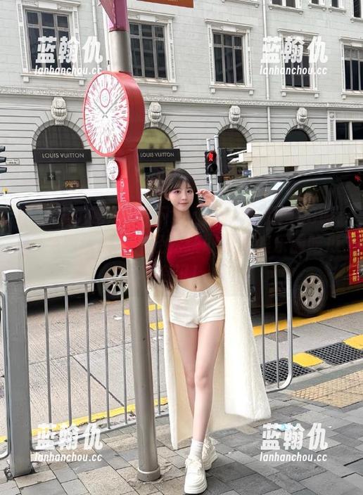 下载www.吃瓜网36w.cc免费苹果版，轻松获取最新娱乐圈吃瓜资讯！