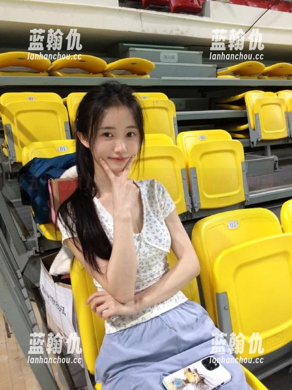 五一吃瓜官网永久守护你的动漫游戏吃瓜乐趣