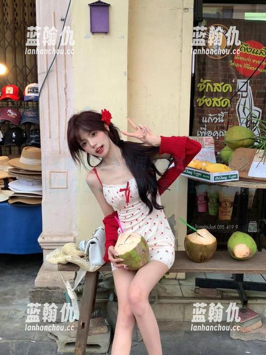 吃瓜头条用户福利，登录后收藏热门话题，赚取更多关注度！