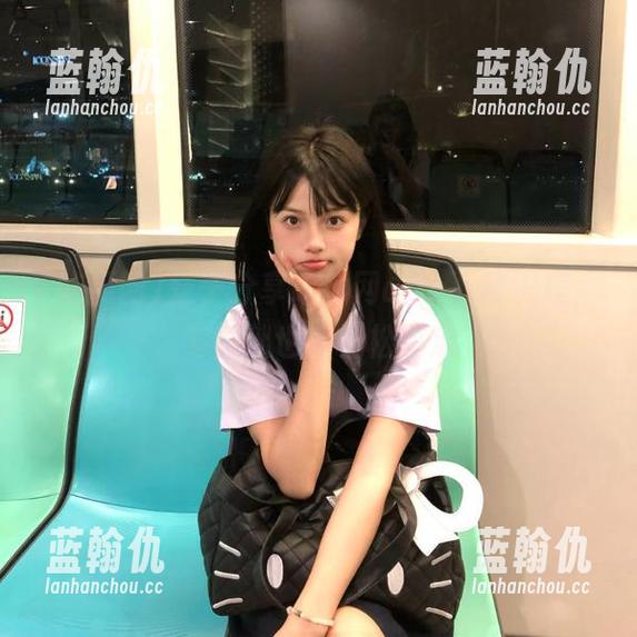 妹子分享吃瓜网app下载流程，零基础也能轻松搞定