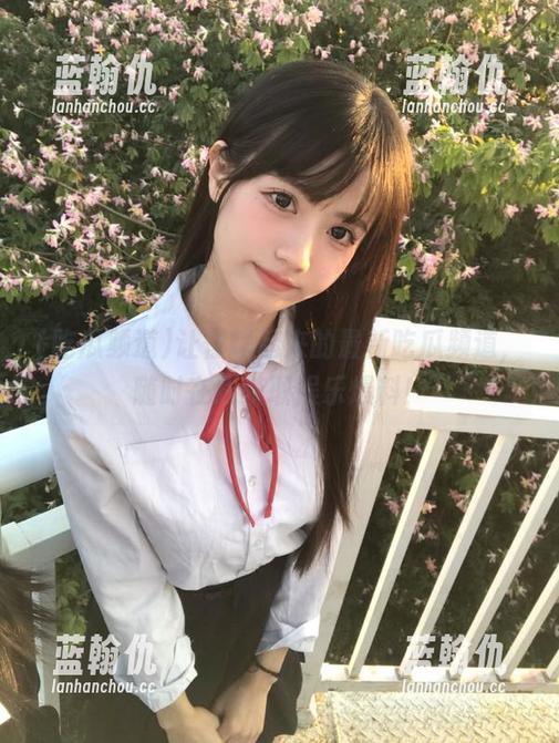 让你嗨起来的最新吃瓜频道，随时在线获取娱乐爆料！