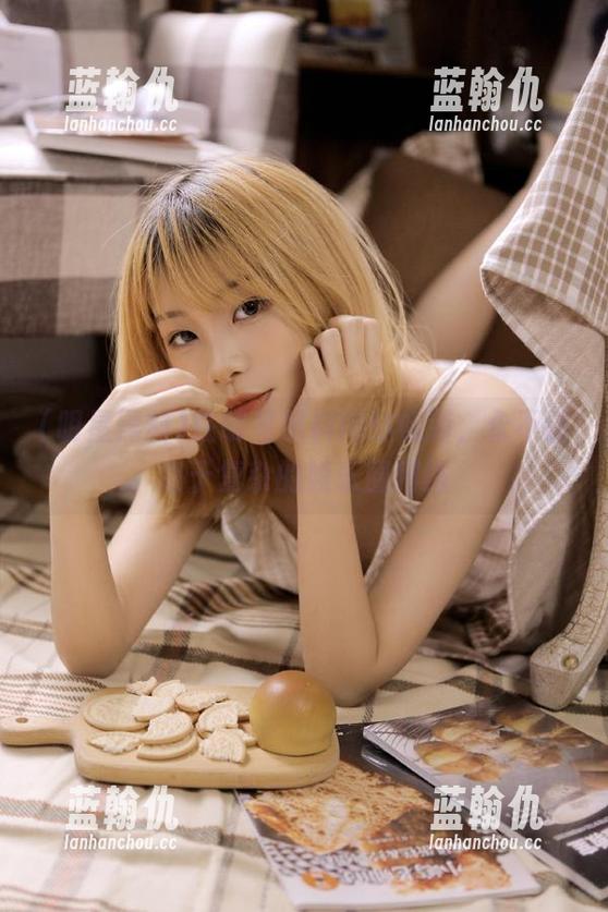 在明星黑料网站畅游，永不迷路于复杂的娱乐圈网络