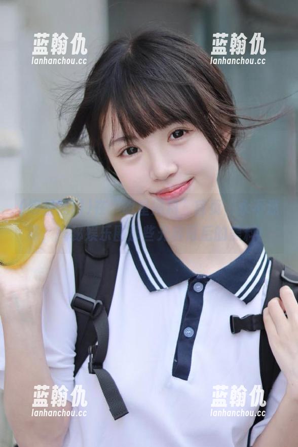 在“明星黑料”首页，永不迷路，揭秘娱乐圈那些光鲜背后的黑料！
