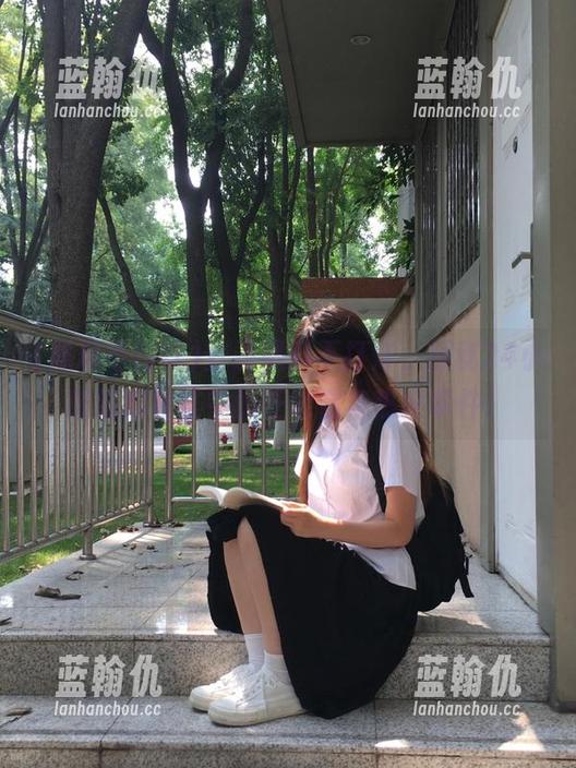 登录黑料不打烊，探秘24小时吃瓜社区中的正能量与热议事件！