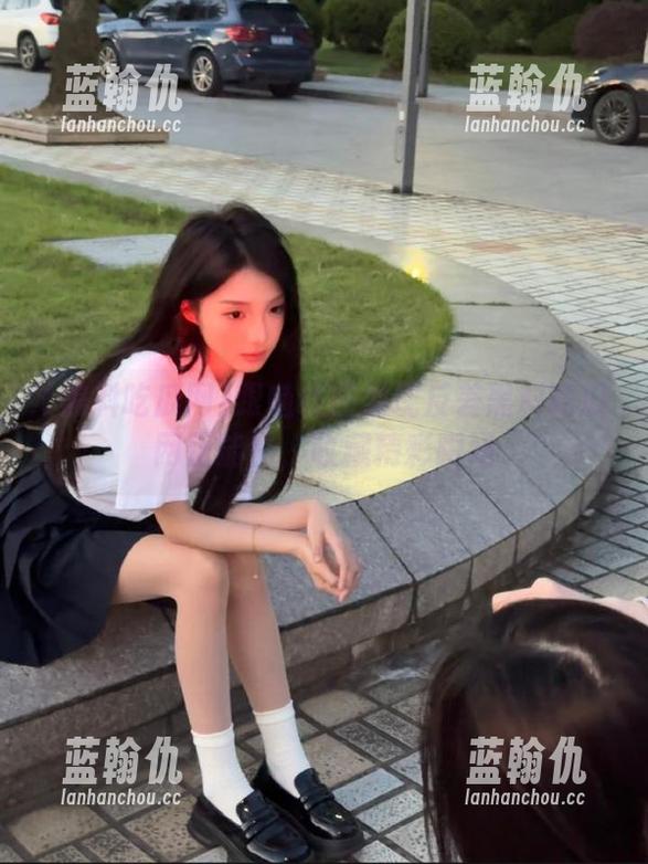 跟随线路发现反差黑料吃瓜网正能量，收藏精彩瞬间