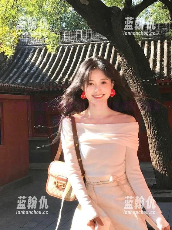 打开黑料吃瓜网页版首页，翻车黑料天天吃不完！