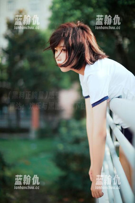 感受“黑料正能量index”直达：欢乐与黑暗交织下的娱乐圈故事！